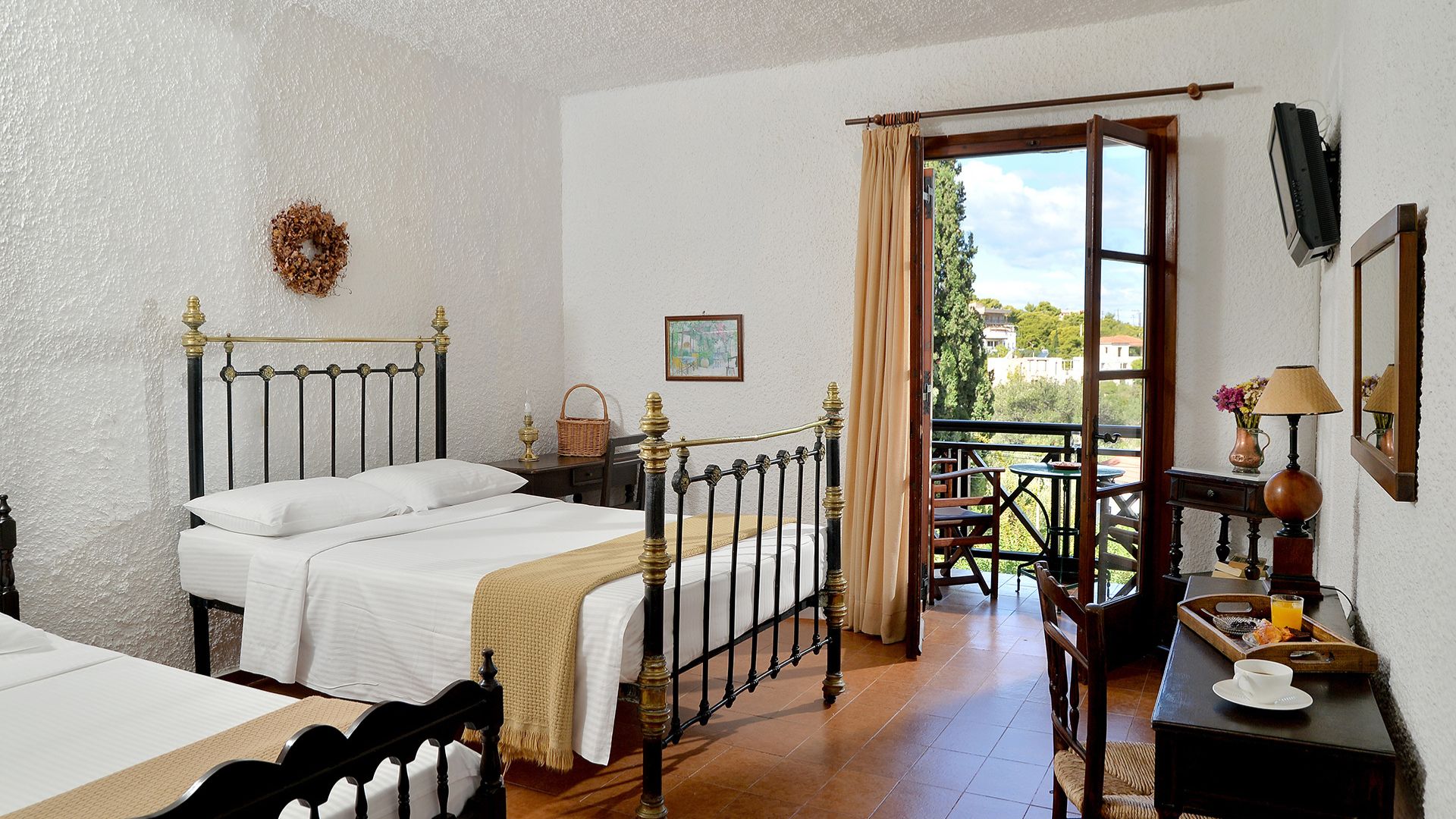 Room with balcony at Vagia Hotel