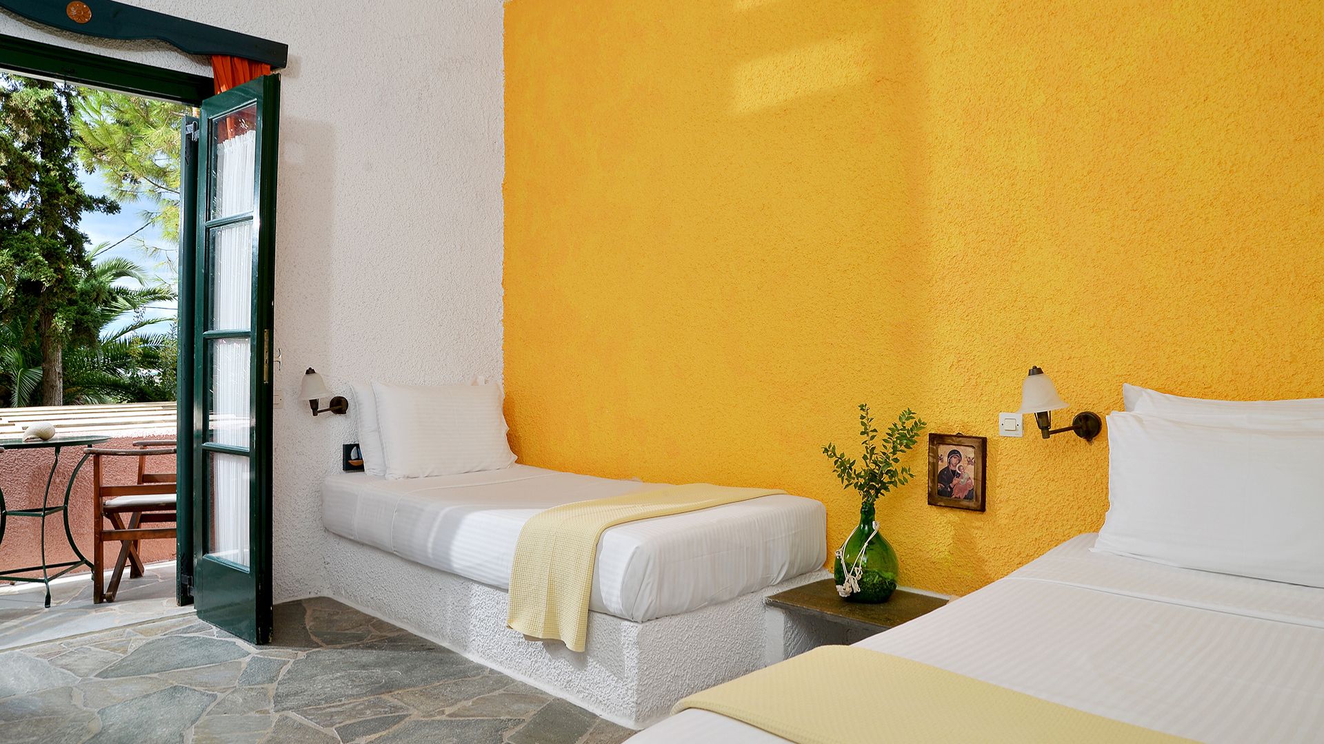 Room with balcony at Vagia Hotel