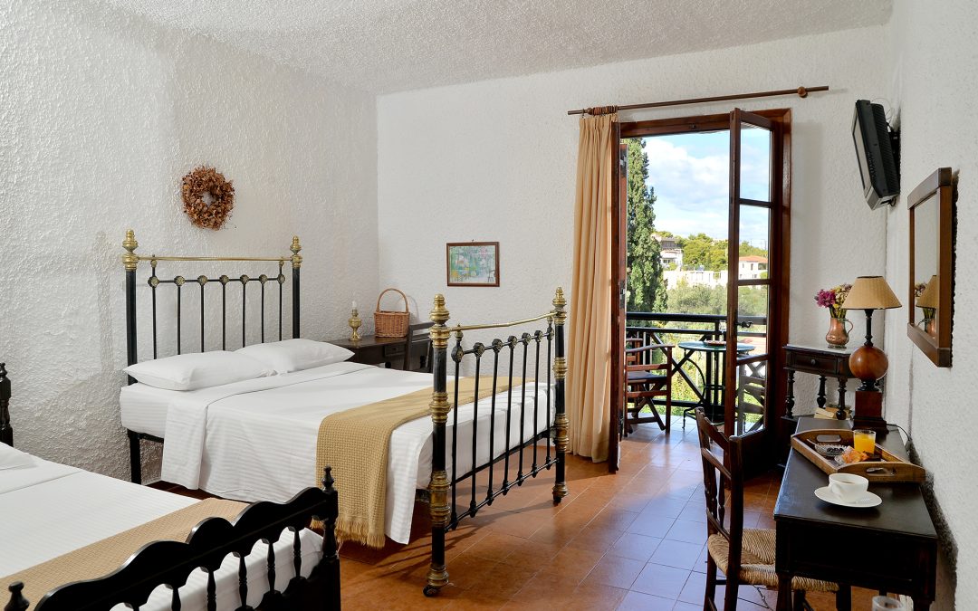 Room with balcony at Vagia Hotel