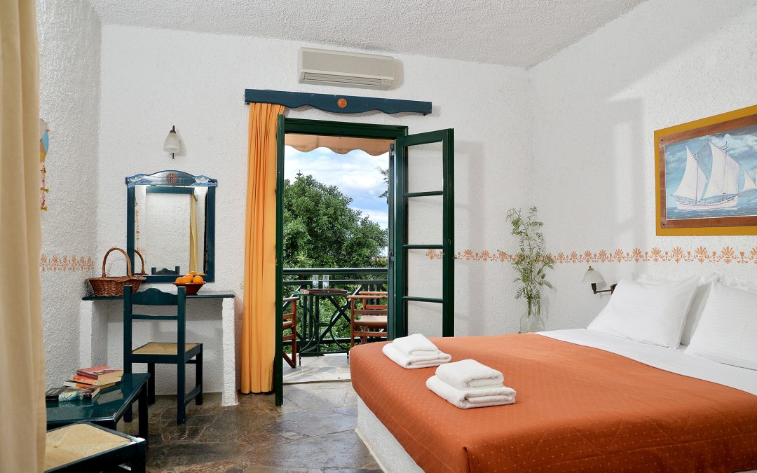 Room with balcony at Vagia Hotel