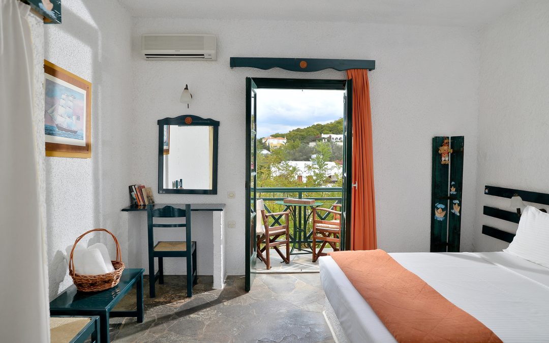 Room with balcony at Vagia Hotel