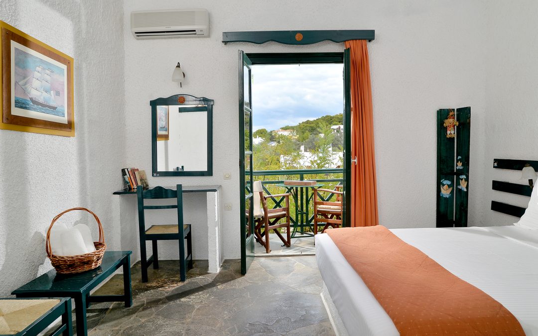 Room with balcony at Vagia Hotel