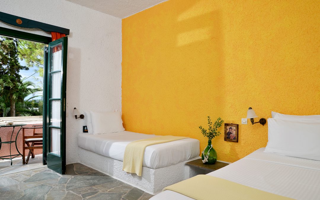 Room with balcony at Vagia Hotel